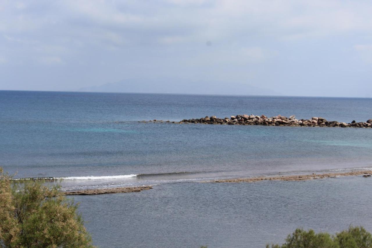 Geomare Beach House Monolithos Eksteriør bilde