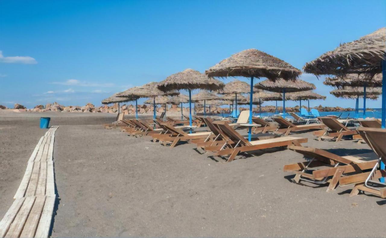 Geomare Beach House Monolithos Eksteriør bilde